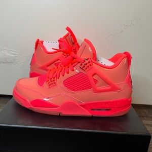 Jordan 4 Hot Punch brand new. Never worn